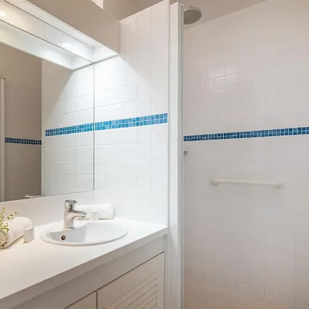 Les Grands Pins Apartmanhotel Gréoux-les-Bains