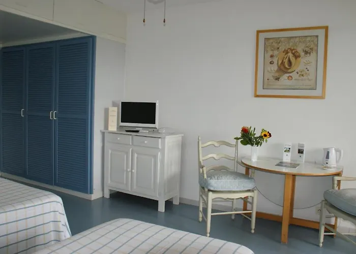 Aparthotel Les Grands Pins 3*