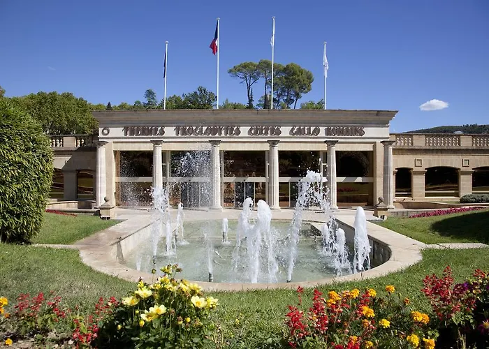 Les Grands Pins Greoux-les-Bains